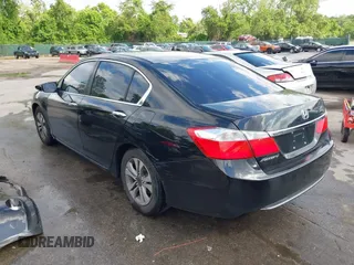 2014 Honda Accord LX z VIN 1HGCR2F3XEA166920, wystawiony jako IAAI lot #42185155 z przebiegiem 147 206 mil mil oraz . Historia ofert i sprzedaży dostępna na DreamBid. Obrazek 3.