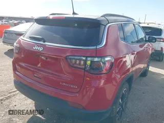 2024 Jeep Compass Limited z VIN 3C4NJDCN8RT595360, wystawiony jako IAAI lot #42323056 z przebiegiem 46 933 mil mil oraz . Historia ofert i sprzedaży dostępna na DreamBid. Obrazek 4.