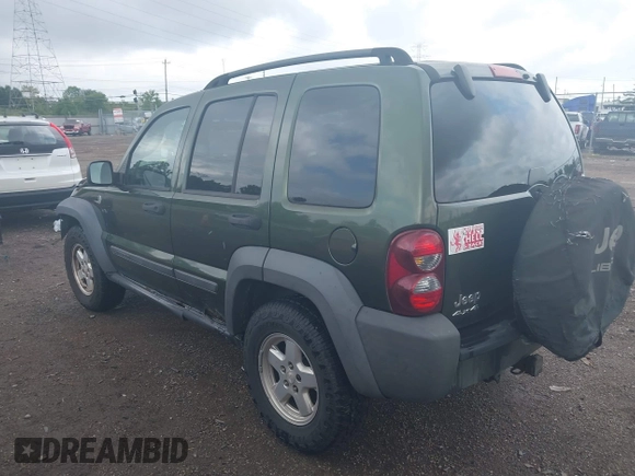 2006 Jeep Liberty Sport with VIN 1J4GL48K76W288408, listed as a IAAI auction lot 39990700 with 215,716 mi miles. Bid and sale history available at carsss.com. Image 3.