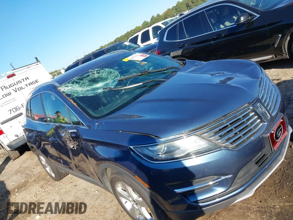 2018 Lincoln MKC Premiere with VIN 5LMCJ1D9XJUL22625, listed as a IAAI auction lot 40558543 with 60,088 mi miles and . Bid and sale history available at DreamBid. Image 6.