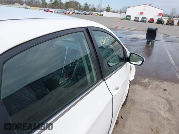 2013 Hyundai Elantra GT with VIN KMHD35LE1DU145894, listed as a IAAI auction lot 41828751 with 90,529 mi miles. Bid and sale history available at carsss.com. Image 18.