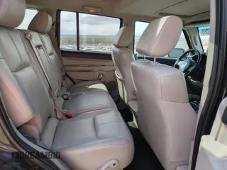 2006 Jeep Commander Limited z VIN 1J8HG58216C305797, wystawiony jako Copart lot #50518085 z przebiegiem 152 249 mil mil oraz Szkoda całkowita • Salvage title. Historia ofert i sprzedaży dostępna na DreamBid. Obrazek 11.