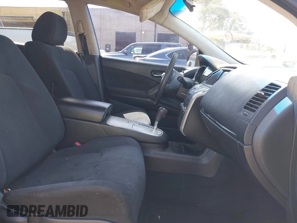2009 Nissan Murano S with VIN JN8AZ18W09W101370, listed as a IAAI auction lot 42100083 with 168,687 mi miles and . Bid and sale history available at carsss.com. Image 5.