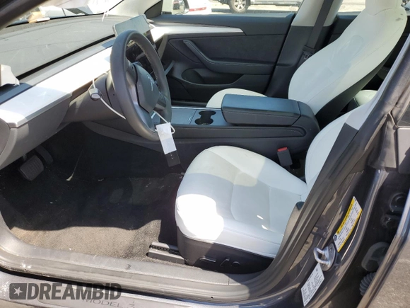 2023 Tesla Model 3 z VIN 5YJ3E1EA4PF619007, wystawiony jako Copart lot #57712685 z przebiegiem 30 855 mil mil oraz Szkoda całkowita • Salvage title. Historia ofert i sprzedaży dostępna na DreamBid. Obrazek 7.