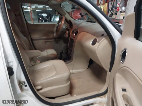 2009 Chevrolet HHR LT w/2LT with VIN 3GNCA53V09S593810, listed as a IAAI auction lot 41665476 with 147,521 mi miles. Bid and sale history available at carsss.com. Image 5.