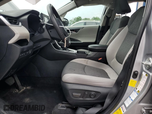 2022 Toyota RAV4 Hybrid XLE z VIN 4T3RWRFVXNU050291, wystawiony jako Copart lot #59721295 z przebiegiem 83 752 mil mil oraz Szkoda całkowita • Salvage title. Historia ofert i sprzedaży dostępna na DreamBid. Obrazek 7.