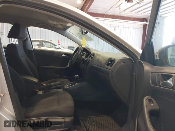 2015 Volkswagen Jetta S with VIN 3VW2K7AJ0FM408987, listed as a IAAI auction lot 42449500 with 137,591 mi miles and . Bid and sale history available at DreamBid. Image 5.