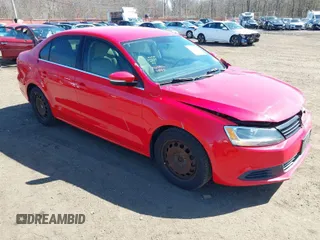 2013 Volkswagen Jetta Sedan SE with VIN 3VWDP7AJ3DM298802, listed as a IAAI auction lot 41822384 with 134,130 mi miles. Bid and sale history available at carsss.com. Image 1.