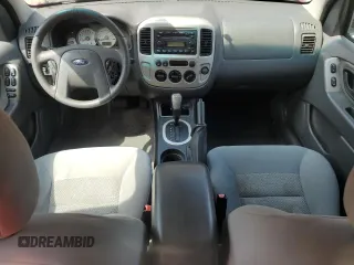 2006 Ford Escape XLT с VIN 1FMYU03116KC24320, выставлен на аукционе Copart как лот 54156365 с пробегом 159 521 миль миль и Списание • Salvage title. История ставок и продаж доступна на DreamBid. Изображение 8.
