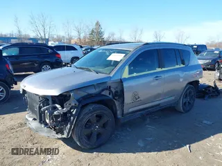 2017 Jeep Compass High Altitude z VIN 1C4NJCEB5HD166016, wystawiony jako IAAI lot #41843930 z przebiegiem 146 161 mil mil oraz . Historia ofert i sprzedaży dostępna na DreamBid. Obrazek 18.