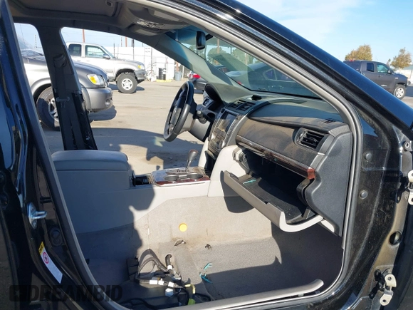 2012 Toyota Camry SE with VIN 4T1BK1FK3CU502477, listed as a IAAI auction lot 40921665 with 1 mi miles. Bid and sale history available at carsss.com. Image 5.