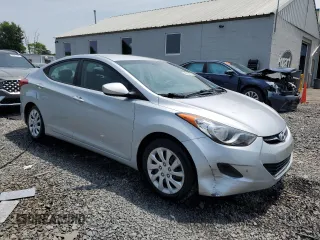 2011 Hyundai Elantra Limited z VIN 5NPDH4AE0BH027412, wystawiony jako Copart lot #58574475 z przebiegiem 141 620 mil mil oraz Szkoda całkowita • Salvage title. Historia ofert i sprzedaży dostępna na DreamBid. Obrazek 4.