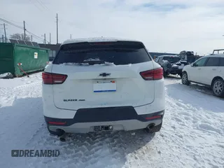2024 Chevrolet Blazer RS z VIN 3GNKBKRS1RS155981, wystawiony jako IAAI lot #41614035 z przebiegiem 1383 mil mil oraz . Historia ofert i sprzedaży dostępna na DreamBid. Obrazek 16.