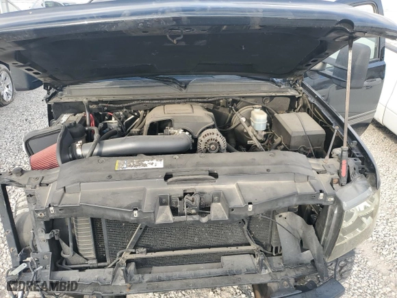 2009 Chevrolet Suburban LT w/2LT with VIN 1GNFK263X9R278809, listed as a Copart auction lot 77856924 with 139,744 mi miles and Salvage Title. Bid and sale history available at carsss.com. Image 12.