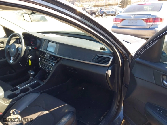 2018 Kia Optima S with VIN 5XXGT4L35JG202142, listed as a IAAI auction lot 41630240 with 94,335 mi miles. Bid and sale history available at carsss.com. Image 5.