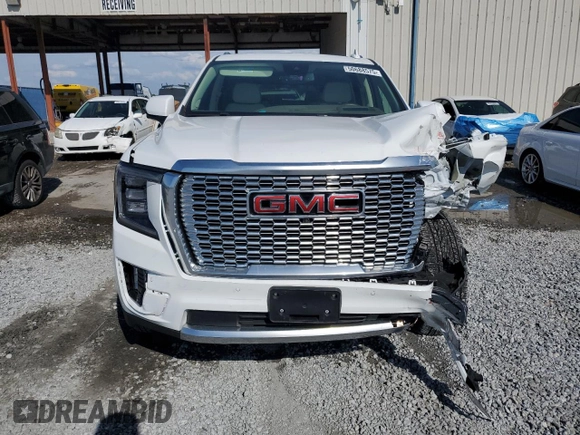 2024 GMC Yukon Denali with VIN 1GKS2DKL9RR135136, listed as a Copart auction lot 50688575 with 4,077 mi miles and Salvage Title. Bid and sale history available at carsss.com. Image 5.