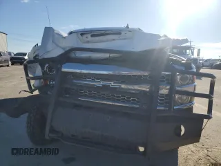 2019 Chevrolet Silverado 3500HD Work Truck with VIN 1GC4KVCY8KF233635, listed as a Copart auction lot 88246525 with 92,341 mi miles and Salvage Title. Bid and sale history available at carsss.com. Image 5.