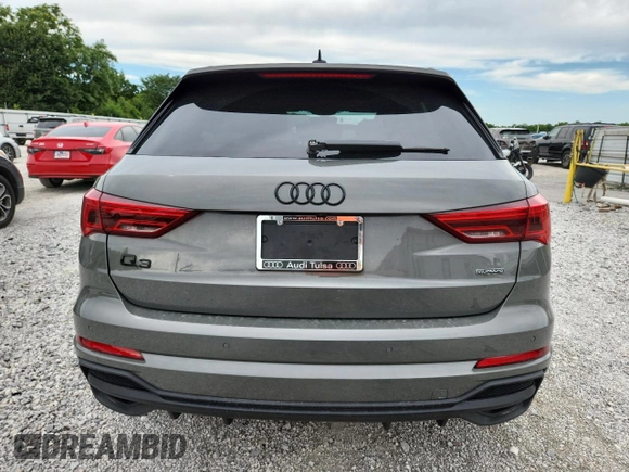 2024 Audi Q3 S line Premium Plus z VIN WA1EECF39R1107785, wystawiony jako Copart lot #63431915 z przebiegiem 14 657 mil mil oraz Szkoda całkowita • Salvage title. Historia ofert i sprzedaży dostępna na DreamBid. Obrazek 6.