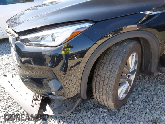 2021 Infiniti QX50 Luxe z VIN 3PCAJ5BB4MF115477, wystawiony jako IAAI lot #42088105 z przebiegiem 49 821 mil mil oraz . Historia ofert i sprzedaży dostępna na DreamBid. Obrazek 18.