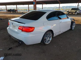 2011 BMW 3 Series 335i xDrive with VIN WBAKF9C51BE620345, listed as a IAAI auction lot 41739035 with 86,543 mi miles. Bid and sale history available at carsss.com. Image 4.