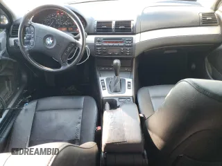 2004 BMW 3 Series 325xi with VIN WBAEU33404PR09229, listed as a Copart auction lot 84019224 with 121,012 mi miles and Salvage Title. Bid and sale history available at carsss.com. Image 8.