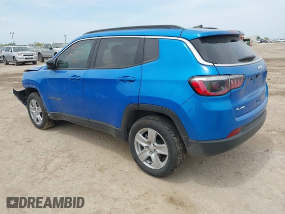 2022 Jeep Compass Latitude with VIN 3C4NJDBB3NT231817, listed as a IAAI auction lot 42070320 with 44,804 mi miles and . Bid and sale history available at DreamBid. Image 3.