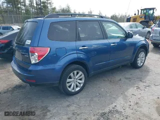 2012 Subaru Forester 2.5X Premium with VIN JF2SHADC0CH419646, listed as a IAAI auction lot 41917020 with 170,986 mi miles. Bid and sale history available at carsss.com. Image 4.