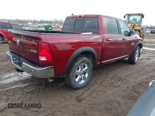 2017 Ram 1500 Big Horn z VIN 1C6RR7LG4HS738941, wystawiony jako IAAI lot #41638920 z przebiegiem 89 405 mil mil oraz . Historia ofert i sprzedaży dostępna na DreamBid. Obrazek 4.