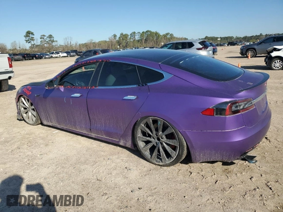 2020 Tesla Model S Performance z VIN 5YJSA1E44LF364189, wystawiony jako Copart lot #46700235 z przebiegiem 52 429 mil mil oraz Szkoda całkowita • Salvage title. Historia ofert i sprzedaży dostępna na DreamBid. Obrazek 2.