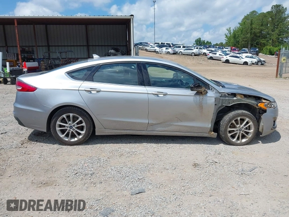 2020 Ford Fusion SE with VIN 3FA6P0LU4LR212740, listed as a IAAI auction lot 42374044 with 146,927 mi miles and . Bid and sale history available at DreamBid. Image 13.