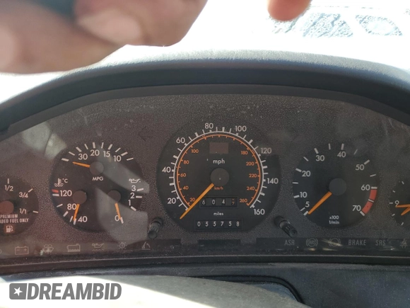 1992 Mercedes-Benz 500 с VIN WDBFA66E2NF060149, выставлен на аукционе Copart как лот 76109384 с пробегом 55 753 миль миль и Списание • Salvage title. История ставок и продаж доступна на DreamBid. Изображение 9.