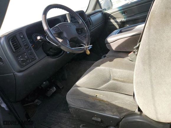 2007 GMC Sierra 1500 Classic SLT with VIN 2GTEK19Z371137665, listed as a Copart auction lot 75189474 with 271,832 mi miles and Salvage Title. Bid and sale history available at carsss.com. Image 7.