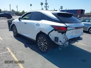 2024 Lexus RX 350h z VIN 2T2BBMCA8RC035933, wystawiony jako IAAI lot #42249750 z przebiegiem 33 181 mil mil oraz . Historia ofert i sprzedaży dostępna na DreamBid. Obrazek 3.