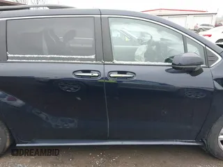 2024 Toyota Sienna XLE with VIN 5TDJSKFC3RS129744, listed as a IAAI auction lot 41564077 with 9,224 mi miles and . Bid and sale history available at DreamBid. Image 13.