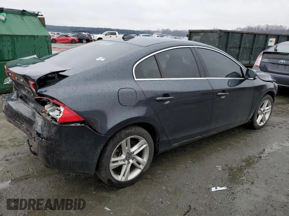 2015 Volvo S60 T5 Drive-E Premier Plus with VIN YV140MFC7F1309794, listed as a Copart auction lot 42718355 with 0 mi miles and Salvage Title. Bid and sale history available at carsss.com. Image 3.