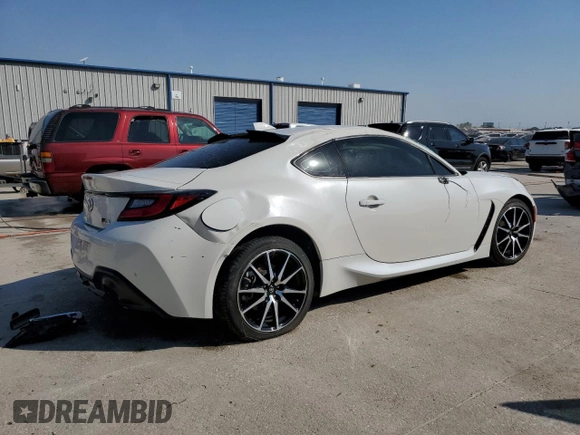 2022 Toyota GR86 with VIN JF1ZNBB17N9751485, listed as a Copart auction lot 75467364 with 17,413 mi miles and Salvage Title. Bid and sale history available at carsss.com. Image 3.