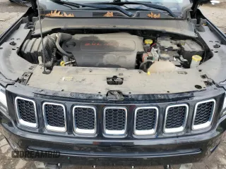 2018 Jeep Compass Limited z VIN 3C4NJDCB0JT101048, wystawiony jako Copart lot #58133885 z przebiegiem 62 177 mil mil oraz Czysty tytuł • Clean title. Historia ofert i sprzedaży dostępna na DreamBid. Obrazek 12.