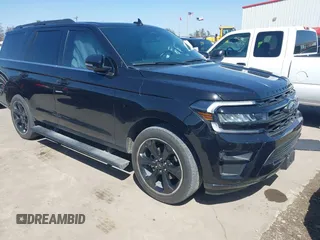 2022 Ford Expedition Limited with VIN 1FMJU1KT8NEA48809, listed as a IAAI auction lot 41718070 with 31,926 mi miles. Bid and sale history available at carsss.com. Image 1.