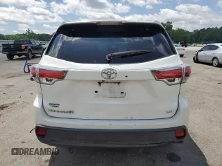 2015 Toyota Highlander LE Plus z VIN 5TDZKRFH6FS088643, wystawiony jako Copart lot #58066475 z przebiegiem 258 894 mil mil oraz Czysty tytuł • Clean title. Historia ofert i sprzedaży dostępna na DreamBid. Obrazek 6.