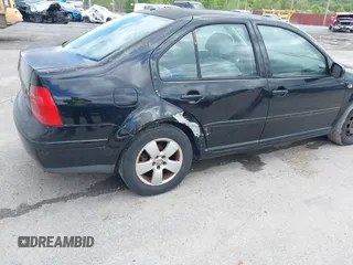 2003 Volkswagen Jetta GLS с VIN 3VWSK69M43M126923, выставлен на аукционе IAAI как лот 42211808 с пробегом 212 187 миль миль и . История ставок и продаж доступна на DreamBid. Изображение 6.