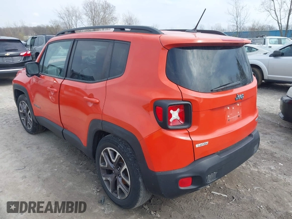 2015 Jeep Renegade Latitude with VIN ZACCJABT9FPB41532, listed as a IAAI auction lot 41977393 with 91,048 mi miles. Bid and sale history available at carsss.com. Image 3.