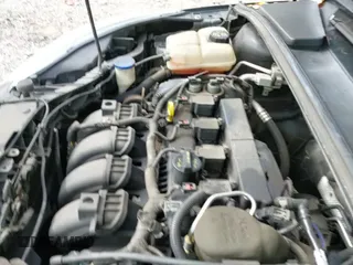 2014 Ford Focus Titanium z VIN 1FADP3N21EL136254, wystawiony jako IAAI lot #43420903 z przebiegiem 106 629 mil mil oraz . Historia ofert i sprzedaży dostępna na DreamBid. Obrazek 12.