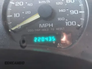 1998 GMC Sonoma with VIN 1GTCS1448WK502617, listed as a IAAI auction lot 41476320 with 220,435 mi miles. Bid and sale history available at carsss.com. Image 15.