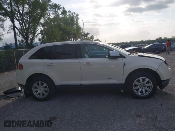 2008 Lincoln MKX with VIN 2LMDU68C98BJ40078, listed as a IAAI auction lot 41910778 with 213,209 mi miles. Bid and sale history available at carsss.com. Image 13.