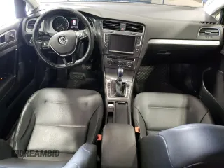 2016 Volkswagen Golf SEL Premium z VIN WVWPP7AU2GW914004, wystawiony jako Copart lot #47689804 z przebiegiem 63 211 mil mil oraz . Historia ofert i sprzedaży dostępna na DreamBid. Obrazek 8.