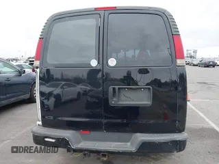 2000 GMC Savana z VIN 1GTHG35R1Y1230112, wystawiony jako IAAI lot #41884197 z przebiegiem 147 975 mil mil oraz . Historia ofert i sprzedaży dostępna na DreamBid. Obrazek 15.
