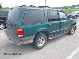 1999 Ford Explorer XLT с VIN 1FMZU34E9XZB92586, выставлен на аукционе IAAI как лот 42157826 с пробегом 261 550 миль миль и . История ставок и продаж доступна на DreamBid. Изображение 4.