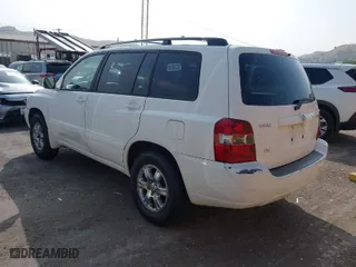 2006 Toyota Highlander w/3rd Row with VIN JTEDP21A460117651, listed as a IAAI auction lot 40618172 with 218,563 mi miles. Bid and sale history available at carsss.com. Image 3.