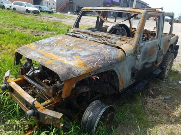 2008 Jeep Wrangler Unlimited X с VIN 1J4GA39128L608115, выставлен на аукционе Copart как лот 58653595 с пробегом Не указан миль и На запчасти • Non repairable. История ставок и продаж доступна на DreamBid. Изображение 1.