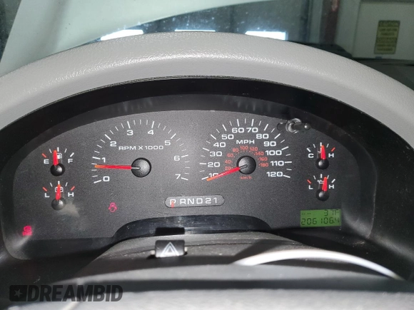 2005 Ford F-150 XLT with VIN 1FTPW14505FB25030, listed as a Copart auction lot 48666275 with 206,106 mi miles and Clean Title. Bid and sale history available at carsss.com. Image 9.
